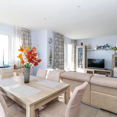 Edificio Diana شقة *