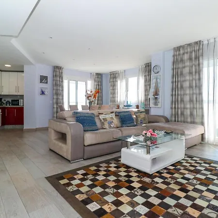 Edificio Diana Appartement