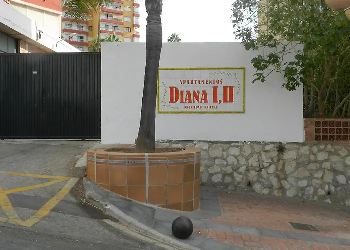 Edificio Diana Apartmán *